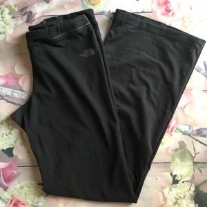North Face Bootcut Active Pant Size Large
